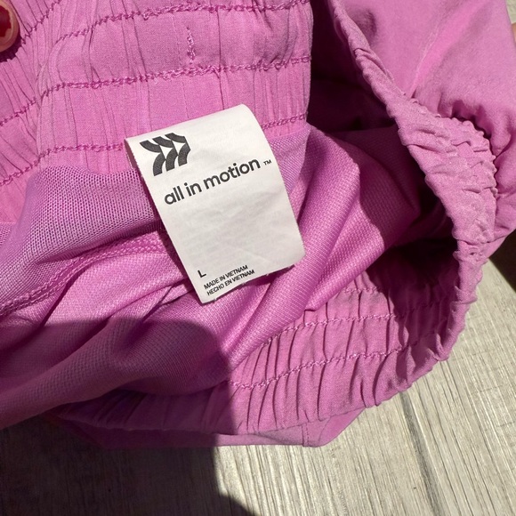 Women's Athletic Shorts Size Large target/walmart bundle Size Large - Picture 6 of 7